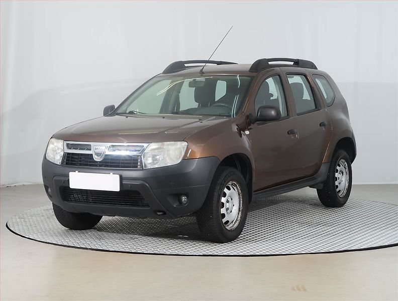 Dacia Duster (2012) 1.6 16V, Park. senzory - fotka 2 z 14