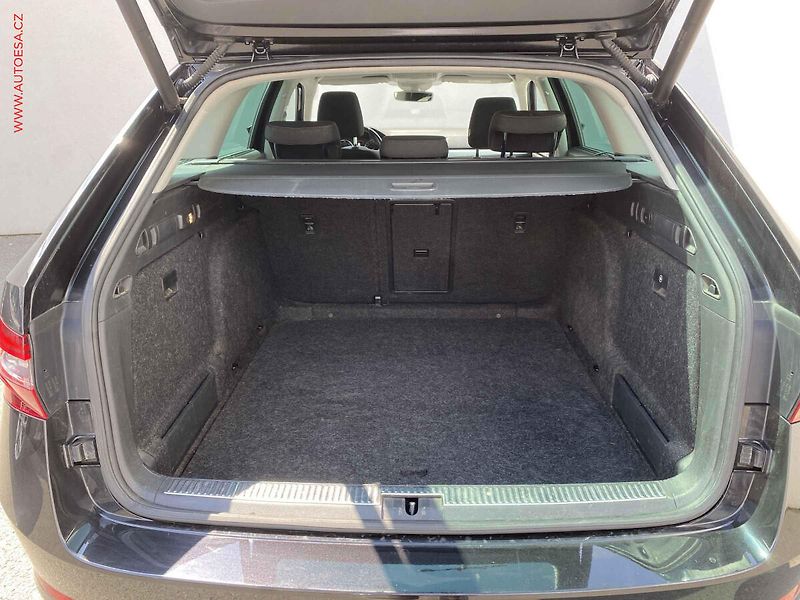 Škoda Superb (2016) 2.0 TDi - fotka 7 z 18