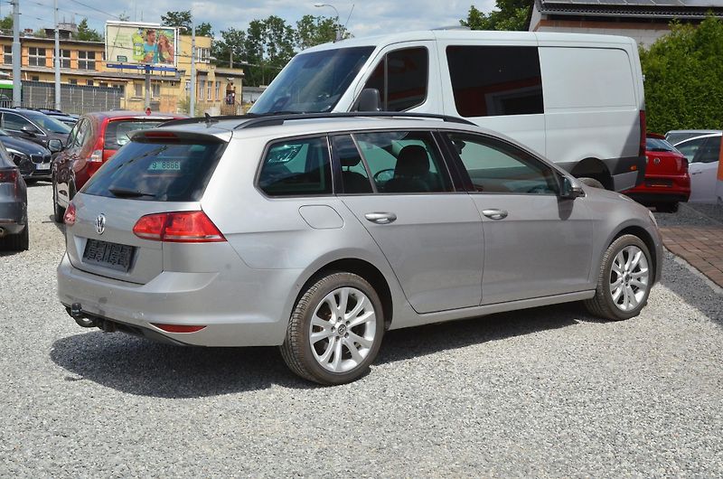 Volkswagen Golf (2014) 2.0 TDi 110kW DSG Comfortline - fotka 6 z 43