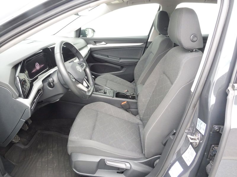Volkswagen Golf (2024) Life 1,0 TSI 81kW - fotka 7 z 26