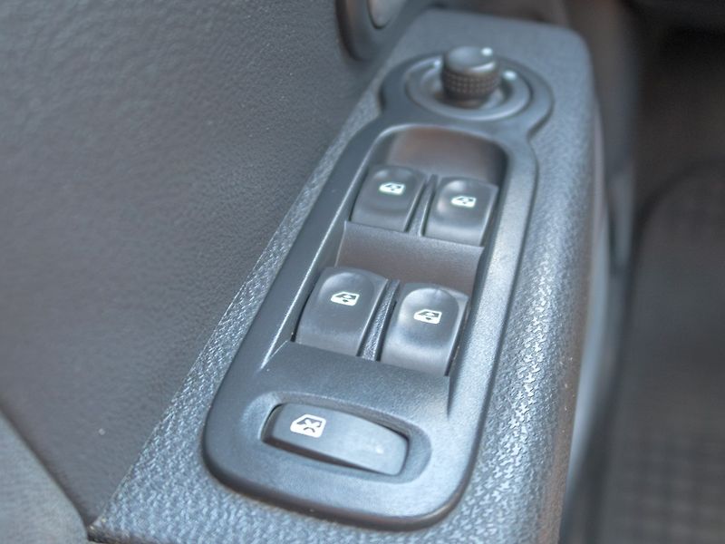 Renault Modus (2008) 1.2i 55KW – PO ROZVODECH - fotka 23 z 38