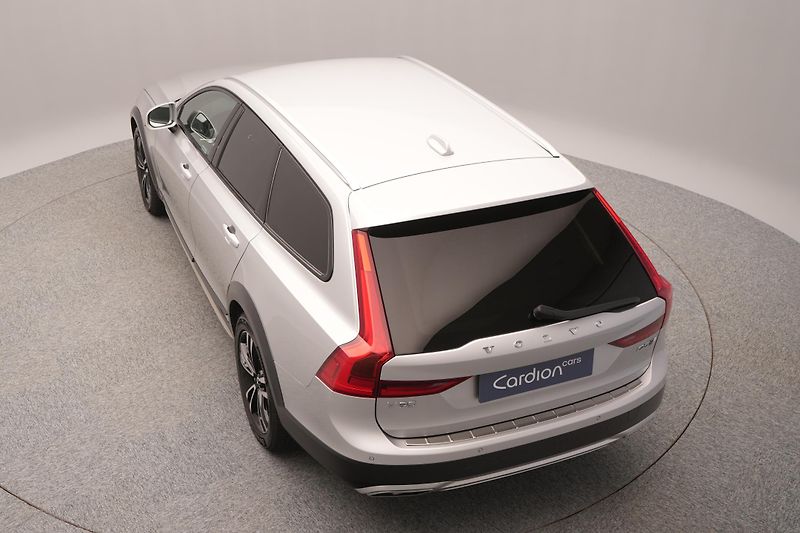 Volvo V90 CC D5 AWD PRO POLESTAR CZ  - fotka 14 z 47