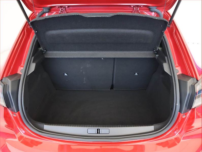 Peugeot 208 (2020) 1.2 PureTech, Automat, Kůže - fotka 14 z 20