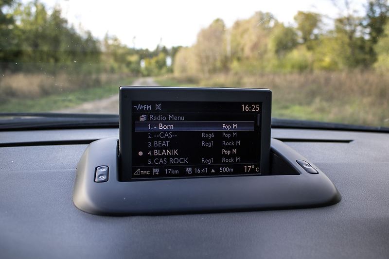 Peugeot 5008 - fotka 15 z 36