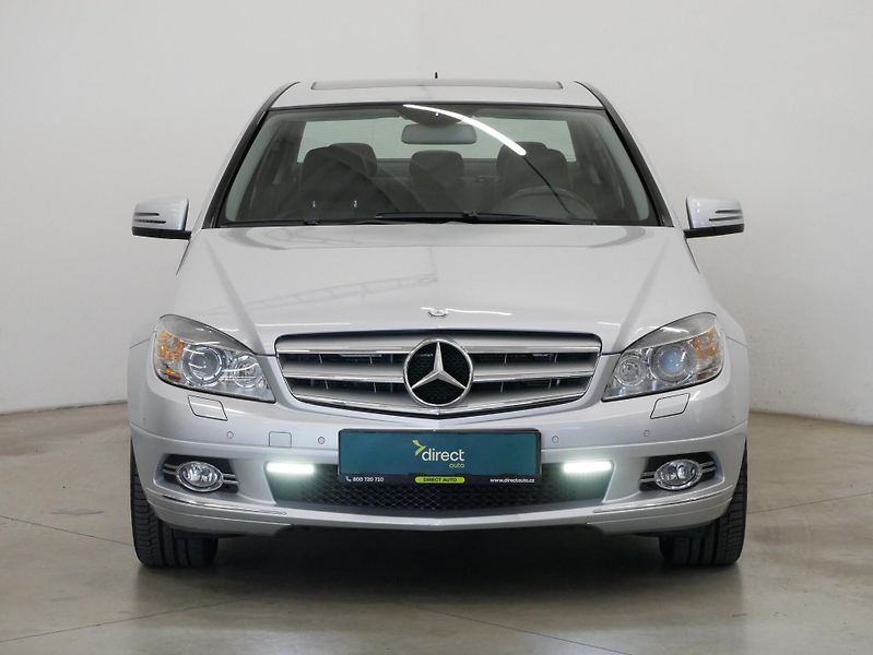 Mercedes-Benz Třídy C - fotka 4 z 28