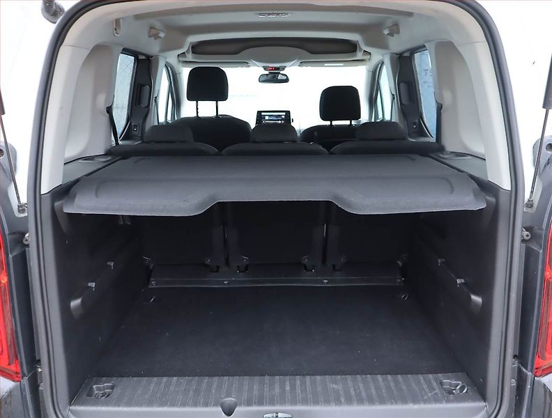 Citroën Berlingo (2020) Feel 1.5 BlueHDi, 5Míst, SR - fotka 14 z 17