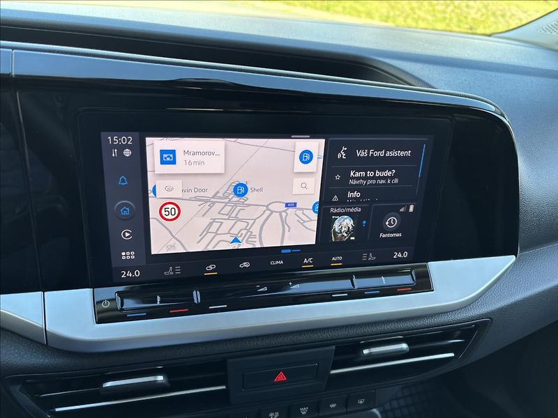 Ford Tourneo Connect 2,0 EcoBlue 90kW Titanium L2 - fotka 32 z 50
