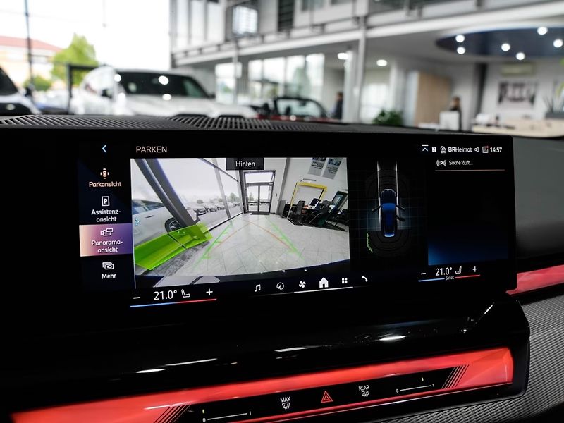 BMW Řada 5 520d xDrive M-Sport DrivAs+ HK - fotka 16 z 22