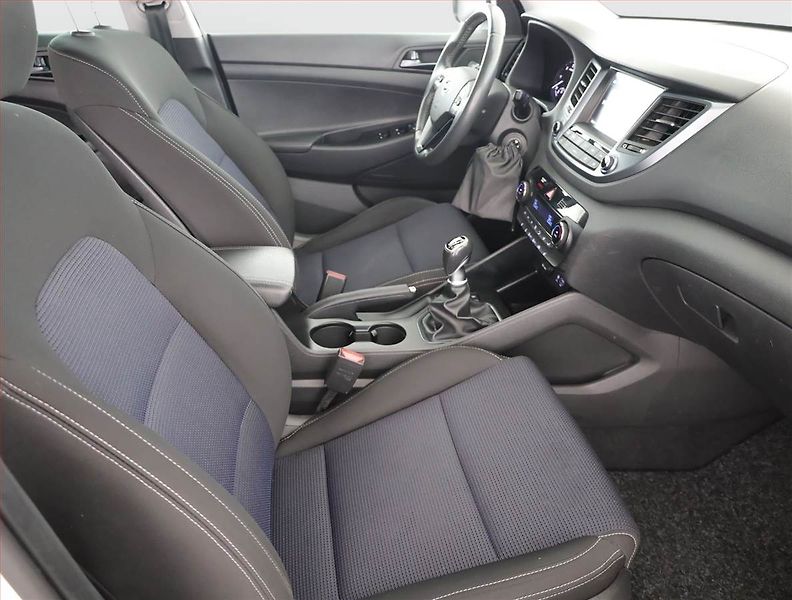 Hyundai Tucson (2017) 1.7 CRDi, Serv.kniha, Tempomat - fotka 7 z 18