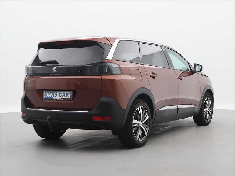 Peugeot 5008 1.2 PT 96kW Allure 7-Míst DPH - fotka 7 z 32