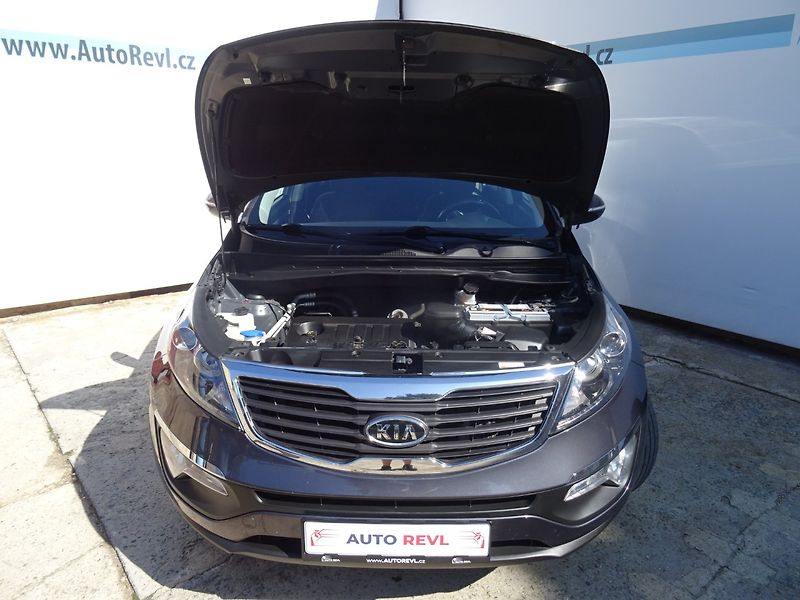 Kia Sportage (2011) 1.7CRDi,85kW,S.kn,tažne,ALU - fotka 20 z 23