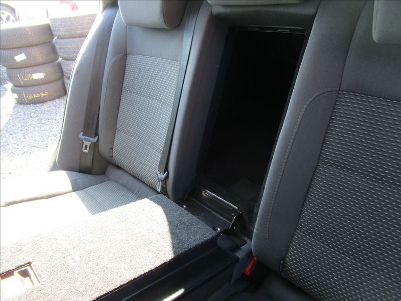 Volkswagen Golf Variant 1.4TSi Sport, aut. Kli - fotka 32 z 42