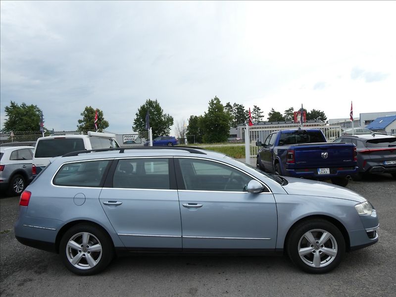 Volkswagen Passat 2,0 TDi 103kW Comfort,NAVI,TZ - fotka 9 z 38
