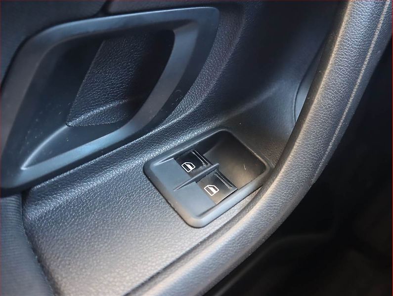Škoda Fabia (2014) 1.2 TSI - fotka 13 z 14