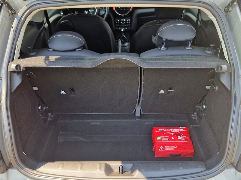 Mini Cooper 1,5 i 100kW LED VÝHŘEV - fotka 10 z 26