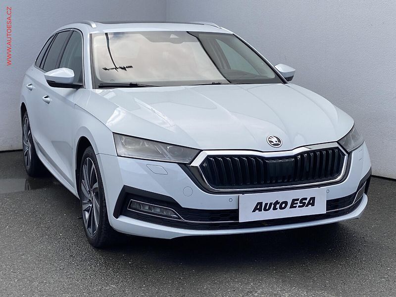 Škoda Octavia (2022) 2.0 TDi, Style, DSG, panor, - fotografie inzerátu
