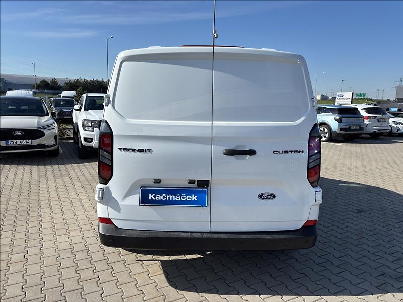 Ford Transit Custom 2,0 EcoBlue 100kW  L1 - fotka 4 z 34