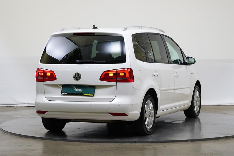 Volkswagen Touran - fotka 2 z 25