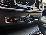 Volvo V90 (2019) 2.0 D4 Momentum 140kW 8AT - náhled 28
