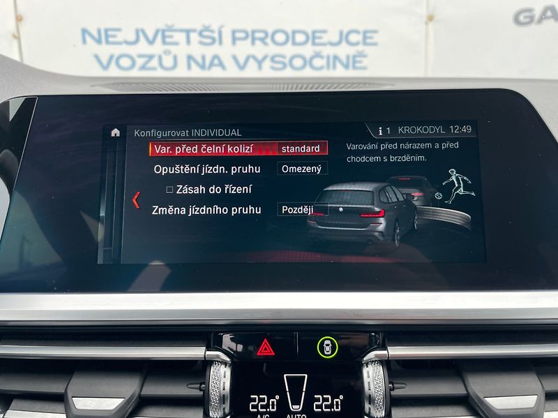 BMW Řada 3 (2020) Com. 318d 110kW Sport! - fotka 29 z 45