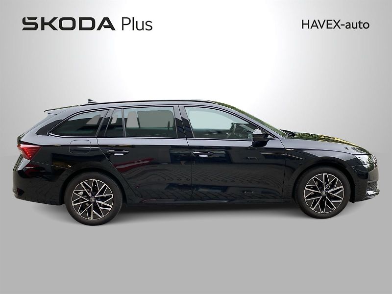 Škoda Octavia (2025) Combi 1.5 TSI SportLine - fotka 37 z 39