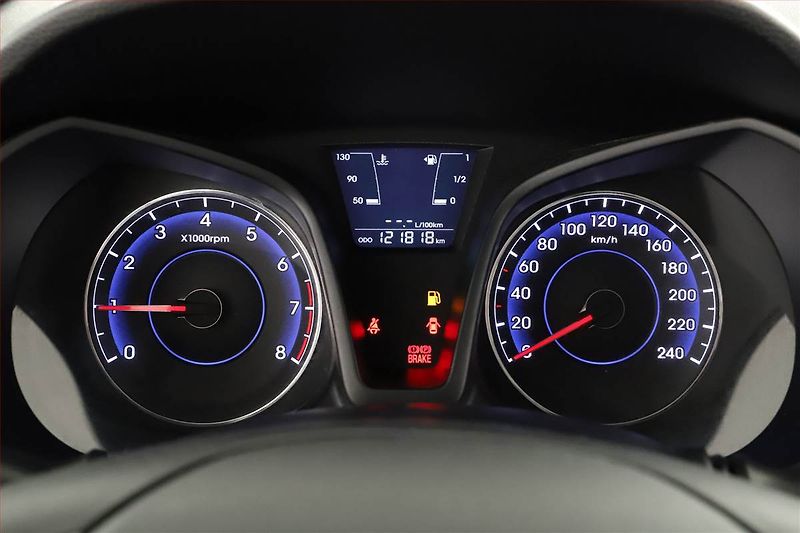 Hyundai ix20 (2013) 1.4 CVVT, ČR,1.maj - fotka 9 z 14