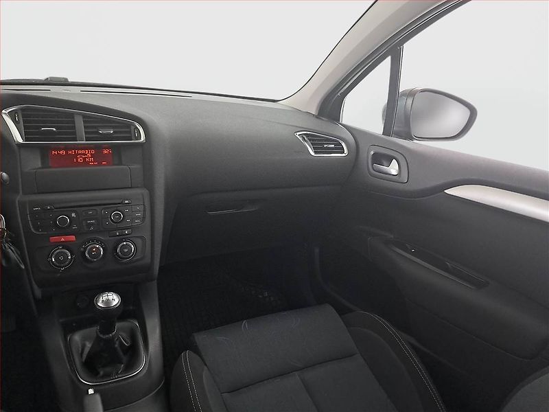 Citroën C4 (2015) 1.6 VTi, Tempomat - fotka 8 z 15