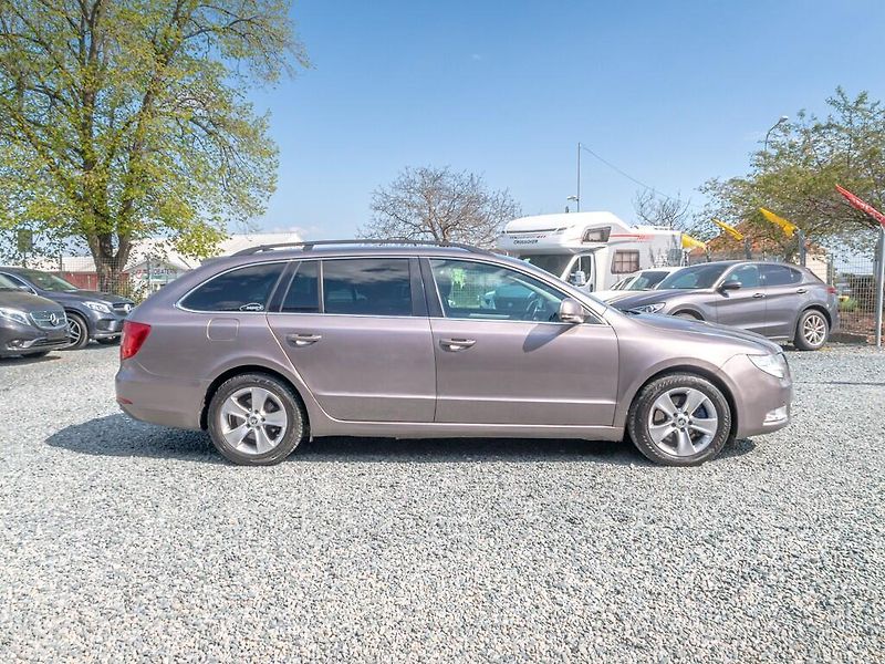 Škoda Superb (2013) ČR 2.0TDI 125KW man – NAVIGACE - fotka 4 z 46
