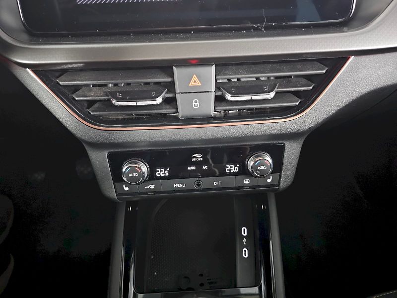 Škoda Scala (2023) 1.0TSI 70kW STYLE PLUS TAŽNÉ N - fotka 19 z 26