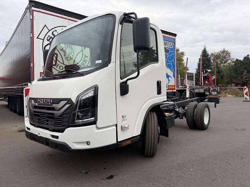Isuzu M27 (2026) 3l, MT, podvozek k dostavbě - fotka 1 z 8