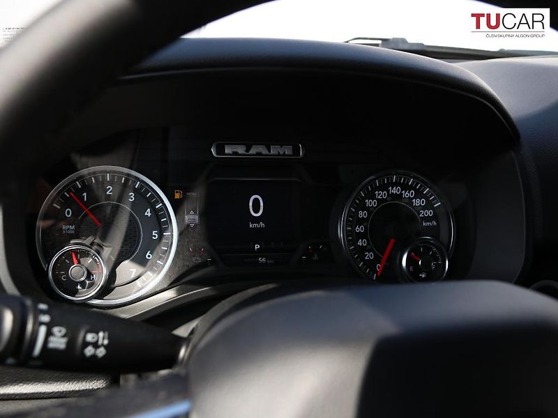Dodge RAM (2025) 1500 BigHorn 3.0 TwinTurbo - fotka 15 z 41