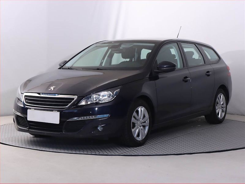Peugeot 308 (2017) Style 1.6 BlueHDi, Serv.kniha - fotka 2 z 20