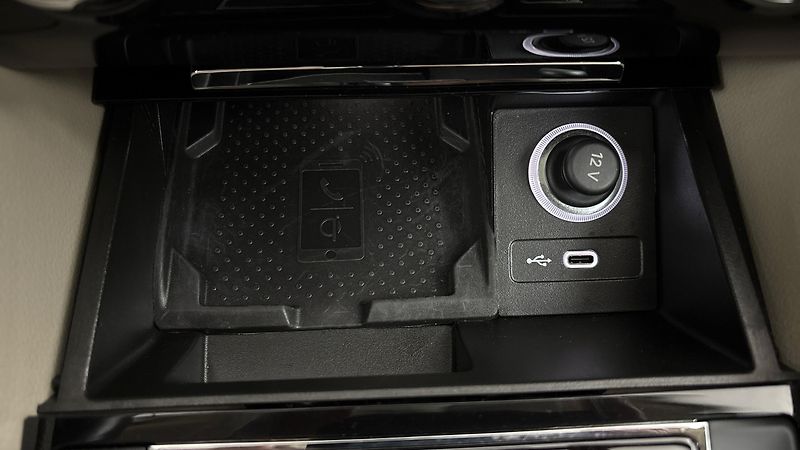 Škoda Superb 2.0 TDI DSG 4x4 L&K - fotka 26 z 31