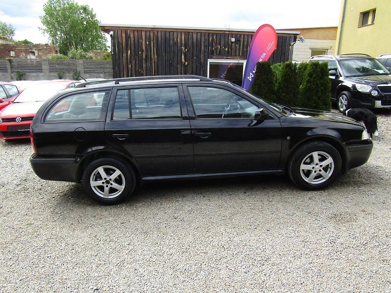 Škoda Octavia (2008) 1.9 TDI 74kW BEZ KOROZE - fotka 9 z 35