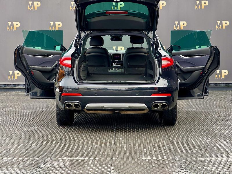 Maserati Levante (2018) GranLusso Q4, 3.0iV6 257kW, ČR - fotka 9 z 45