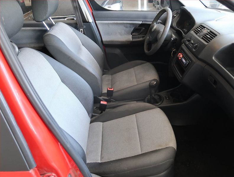 Škoda Roomster (2012) 1.2 12V, Tažné, za super cenu - fotka 9 z 14