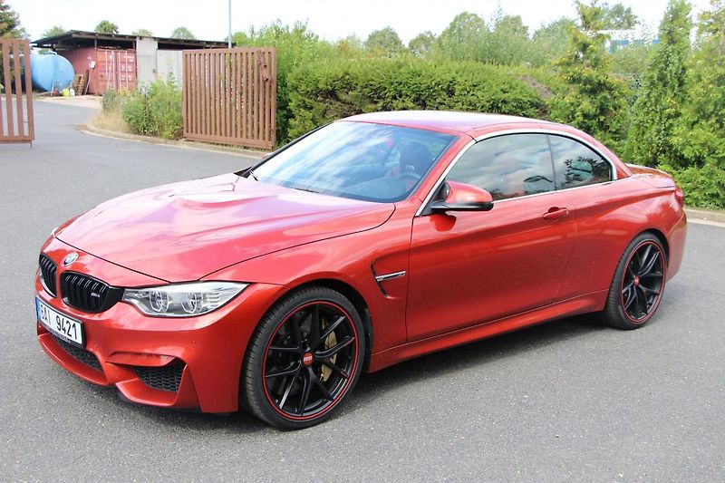 BMW M4 M4 CABRIO  - fotka 2 z 15