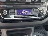 Volkswagen up! (2012) 1.0 i, AC - náhled 13