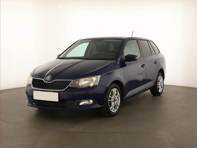 Škoda Fabia (2015) Ambition 1.4 TDI, Tempomat - fotka 2 z 16