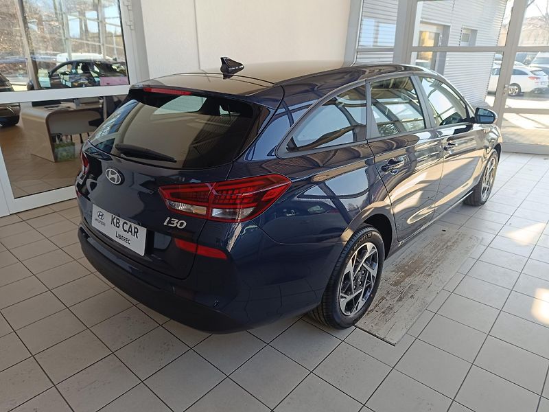 Hyundai i30 (2025) 1.0T-GDi 74kW Comfort AT - fotka 4 z 19