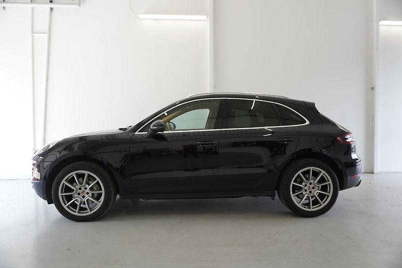 Porsche Macan 3.0i AWD PDK7 - fotka 4 z 27