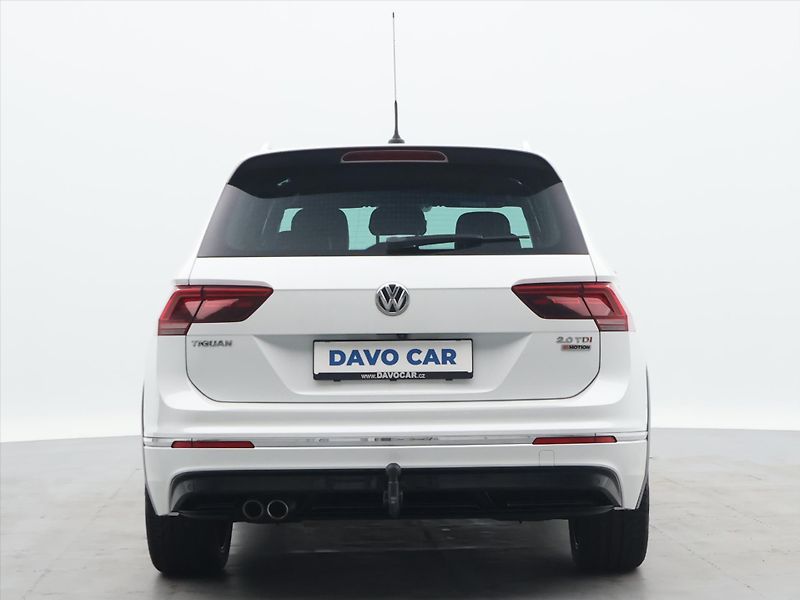Volkswagen Tiguan 2,0 TDI 140kW 4M DSG R-Line - fotka 6 z 27