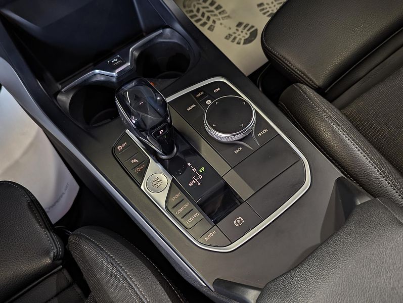 BMW Řada 1 118 i 103kW A/T, LED, LANE - fotka 14 z 23