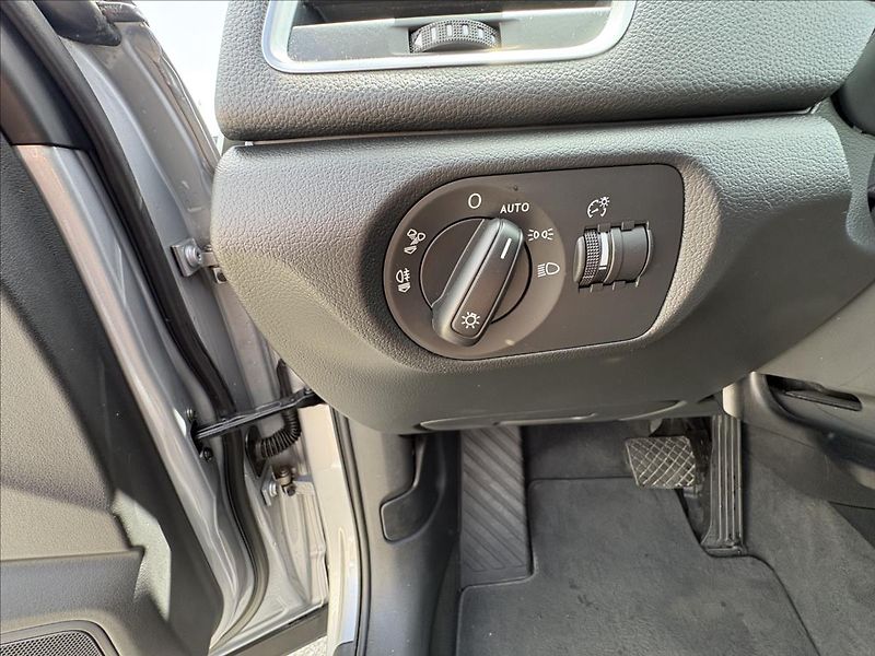 Audi Q3 2,0 TDi110kW,S-tr,Led,Nav,Výhř - fotka 5 z 31