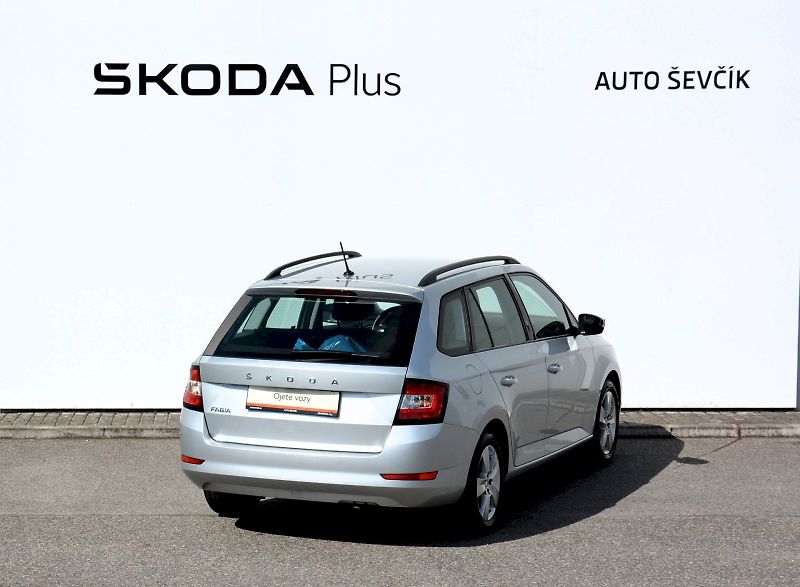 Škoda Fabia (2021) Combi 1.0 TSI 70 kW Ambition P - fotka 2 z 23