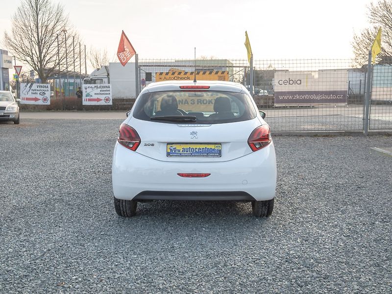 Peugeot 208 (2017) ČR 1.6HDI 55KW – SERVISKA - fotka 6 z 43