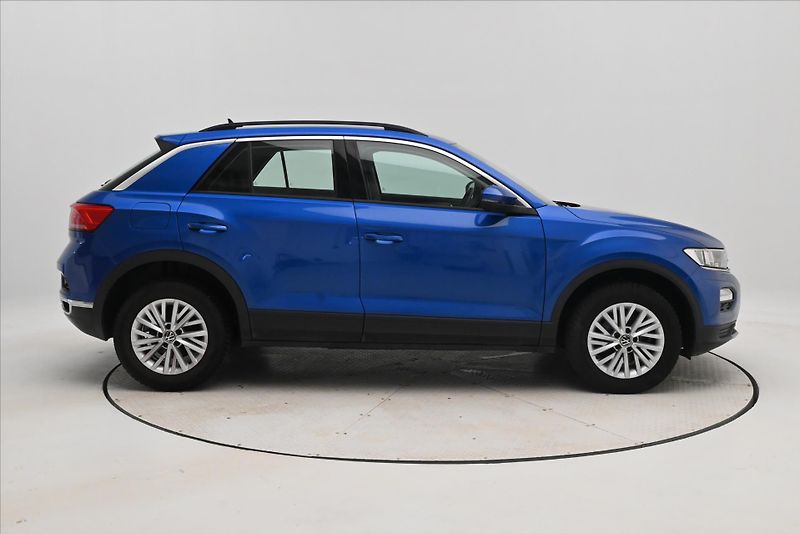 Volkswagen T-Roc 1,5 TSI 110 kW DSG Navi Záruka - fotka 4 z 30