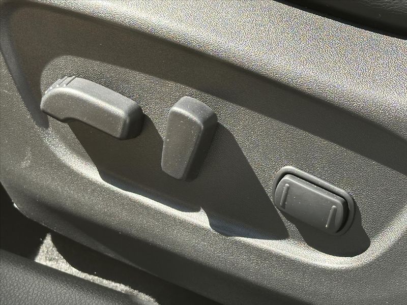 Nissan X-Trail 1,6 dCi 96kw 4WD Kůže Panorama - fotka 17 z 39