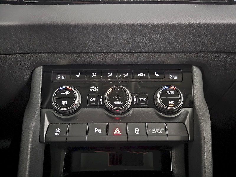 Škoda Karoq (2025) 1.5TSi 110kW SELECTION - fotka 22 z 31