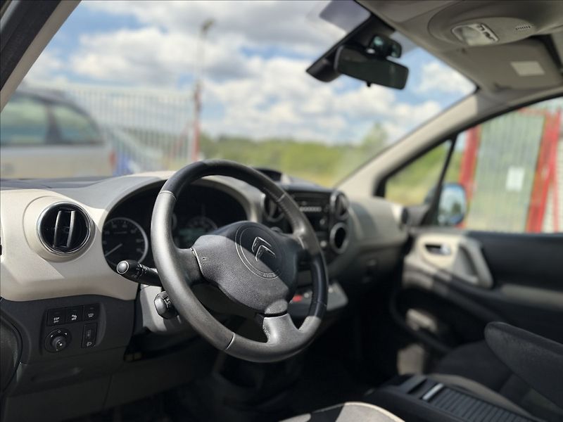 Citroën Berlingo 1,6 AUTOMAT, NOVÉ PNEU - fotka 10 z 23